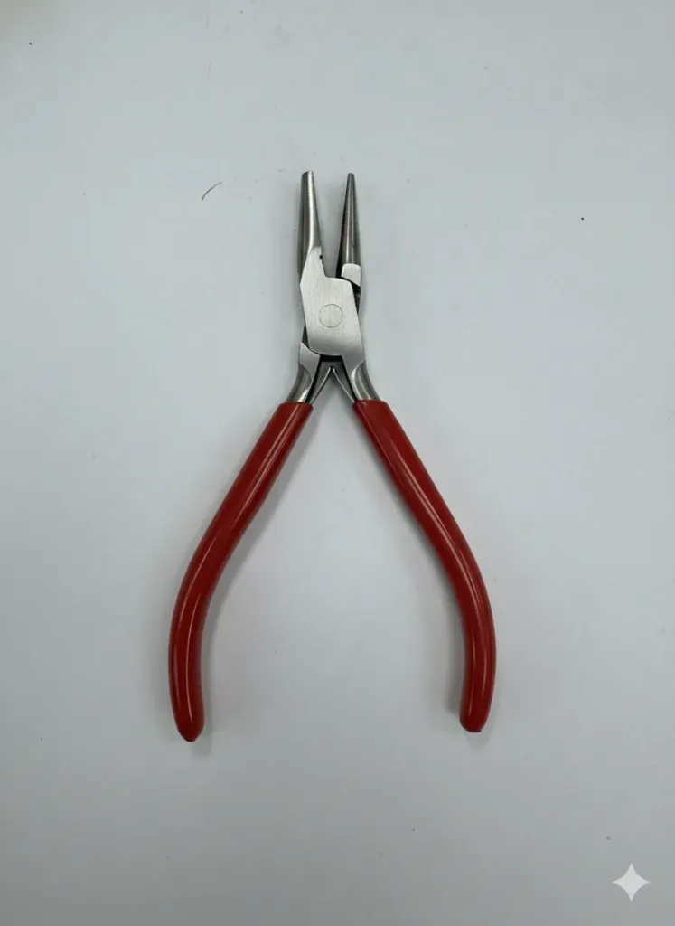 [EK0038] 130 MM ŞEKİLLİ BİR UCU İÇE DOĞRU BOMBELİ BİR UCU TAM YUVARLAK PENSE